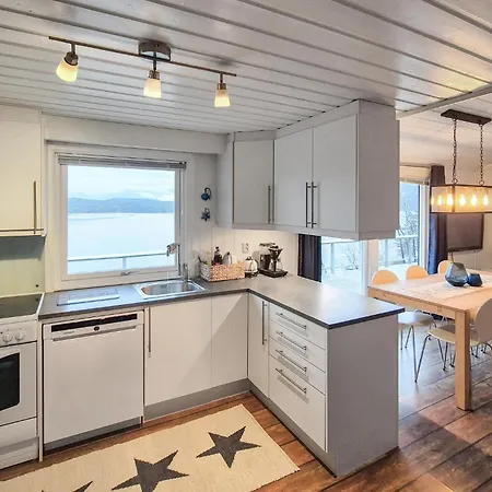 Vakantiehuis Amazing In Omastrand With Wifi *